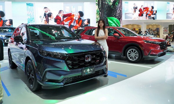 Sắp chuyển sang lắp ráp, Honda CR-V e:HEV nhập Thái Lan bán ‘kèm lạc’ 80 triệu đồng
