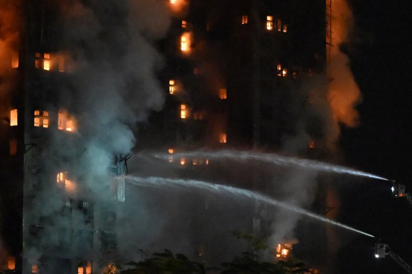 Cháy chung cư ở Hồng Kông: Cư dân nói gì về vụ hỏa hoạn thảm khốc?