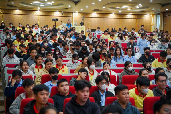 Nhiều sai lầm trong ăn uống của sinh viên, làm sao để cải thiện?