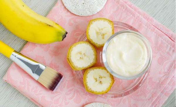 Làm đẹp từ gian bếp: Giữ da sáng, mịn màng với sữa chua Làm đẹp từ gian bếp: Giữ da sáng, mịn màng với sữa chua