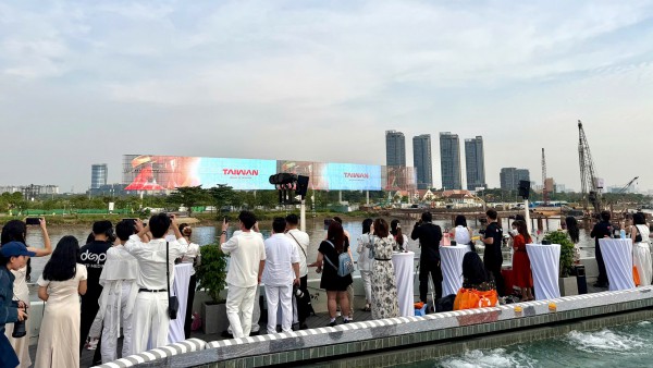 Đài Loan công bố Đại sứ du lịch trên du thuyền sông Sài Gòn