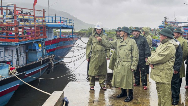 Bộ Quốc phòng kiểm tra, chỉ đạo ứng phó bão Kalmaegi tại Quảng Ngãi Bộ Quốc phòng kiểm tra, chỉ đạo ứng phó bão Kalmaegi tại Quảng Ngãi