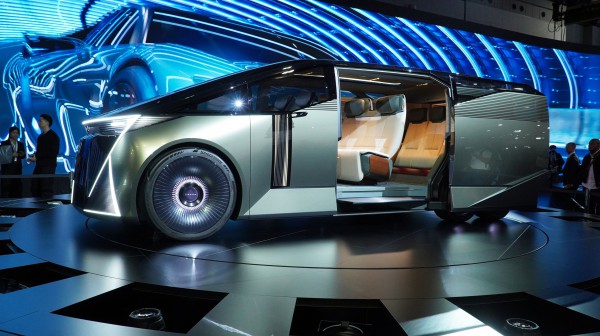 Bộ ba Lexus Concept mãn nhãn khách thưởng lãm Japan Mobility Show 2025