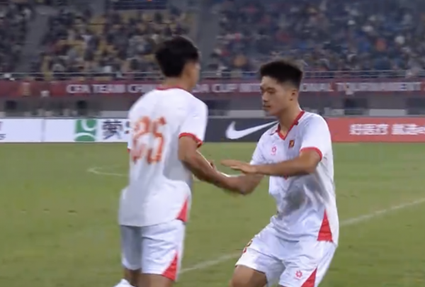 Bùi Vĩ Hào viết tiếp câu chuyện cổ tích cùng U.23 Việt Nam: Giấc mơ SEA Games... Bùi Vĩ Hào viết tiếp câu chuyện cổ tích cùng U.23 Việt Nam: Giấc mơ SEA Games...