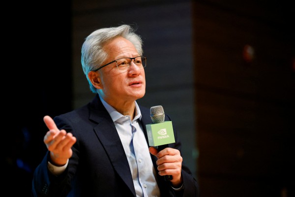 CEO NVIDIA: Trung Quốc có thể thắng trong cuộc đua AI CEO NVIDIA: Trung Quốc có thể thắng trong cuộc đua AI