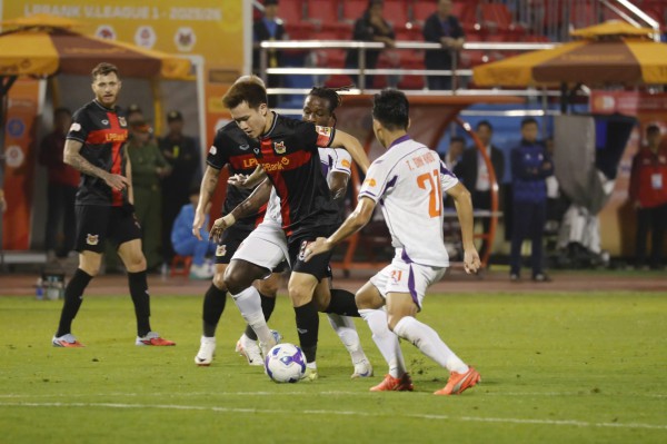 CLB Ninh Bình bứt tốc, HAGL tìm cách thoát đáy CLB Ninh Bình bứt tốc, HAGL tìm cách thoát đáy