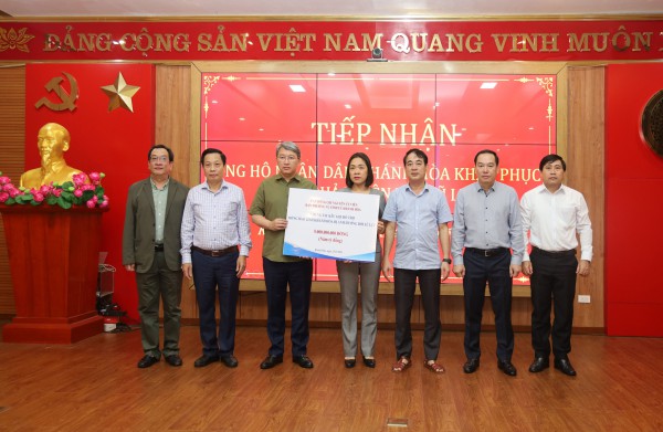 Các nguyên lãnh đạo tỉnh Khánh Hòa vận động ủng hộ khắc phục hậu quả mưa lũ lịch sử Các nguyên lãnh đạo tỉnh Khánh Hòa vận động ủng hộ khắc phục hậu quả mưa lũ lịch sử