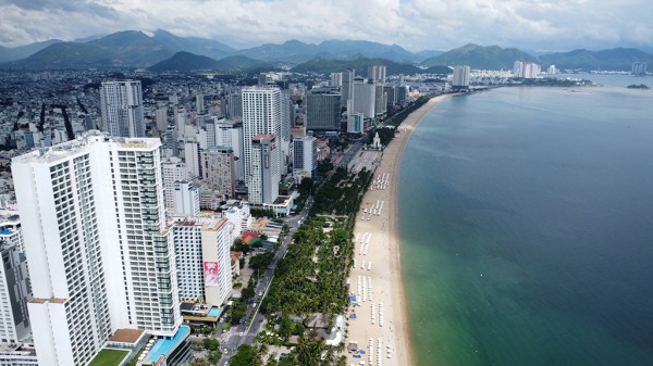 Cởi trói quy hoạch, trả lại không gian biển cho Nha Trang