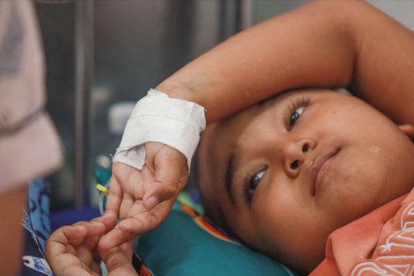 Con muốn sống: Bé trai ung thư 'xin mẹ sinh em khác để con được chết' Con muốn sống: Bé trai ung thư 'xin mẹ sinh em khác để con được chết'