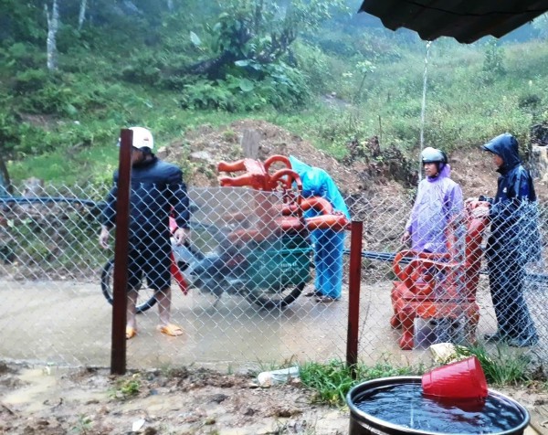 Đà Nẵng: Sạt lở tiếp diễn phức tạp, xã Hùng Sơn sơ tán hàng chục hộ dân Đà Nẵng: Sạt lở tiếp diễn phức tạp, xã Hùng Sơn sơ tán hàng chục hộ dân