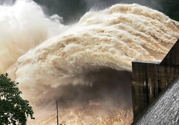 Đà Nẵng: Trước 22 giờ 6.11, các thủy điện phải hạ cao trình đón lũ thấp nhất Đà Nẵng: Trước 22 giờ 6.11, các thủy điện phải hạ cao trình đón lũ thấp nhất