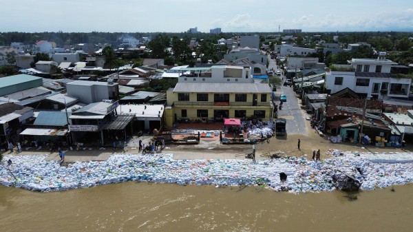 Đà Nẵng công bố tình huống khẩn cấp do sạt lở kè An Lương Đà Nẵng công bố tình huống khẩn cấp do sạt lở kè An Lương