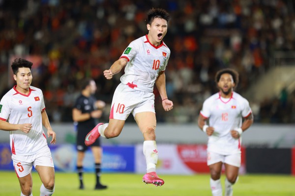 Đội tuyển Việt Nam cần 'quân xanh' cực mạnh để bảo vệ thành công ngôi vô địch AFF Cup