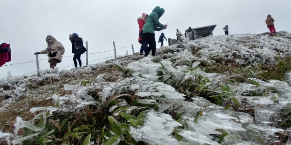 Đón không khí lạnh mạnh, miền Bắc rét 6 ngày, 7 tỉnh miền Trung mưa lớn