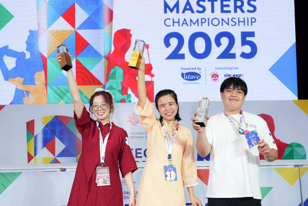 Đưa ẩm thực Việt vào ly nước: Cô gái thành quán quân nhờ món phở độc đáo Đưa ẩm thực Việt vào ly nước: Cô gái thành quán quân nhờ món phở độc đáo