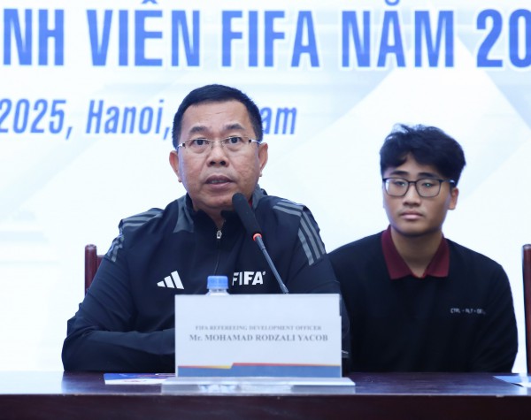 FIFA cử chuyên gia xịn sát cánh cùng VFF: Việt Nam có thêm 'vua áo đen' ở giải quốc tế FIFA cử chuyên gia xịn sát cánh cùng VFF: Việt Nam có thêm 'vua áo đen' ở giải quốc tế
