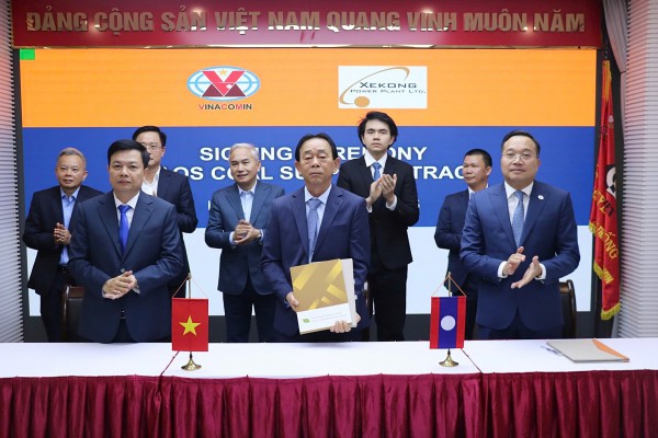 Giai đoạn hợp tác mới giữa TKV và các doanh nghiệp Lào Giai đoạn hợp tác mới giữa TKV và các doanh nghiệp Lào