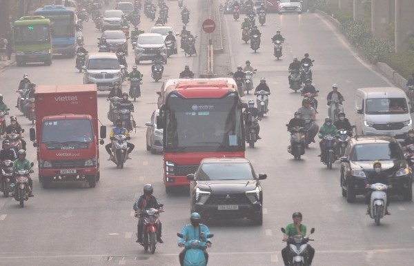 Hà Nội đề xuất xe ôm công nghệ, taxi mới phải dùng năng lượng xanh từ 1.7.2026