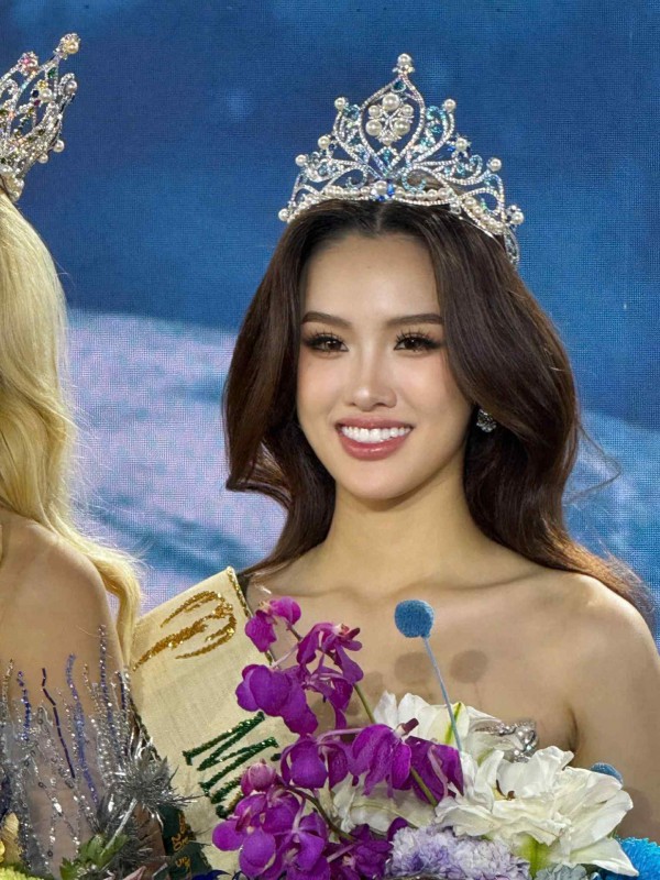 Hành trình trở thành Á hậu 2 Miss Earth của Trịnh Mỹ Anh Hành trình trở thành Á hậu 2 Miss Earth của Trịnh Mỹ Anh