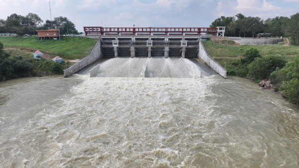 Hồ Dầu Tiếng xả tràn lần 8, tác động gì đến hạ du? Hồ Dầu Tiếng xả tràn lần 8, tác động gì đến hạ du?