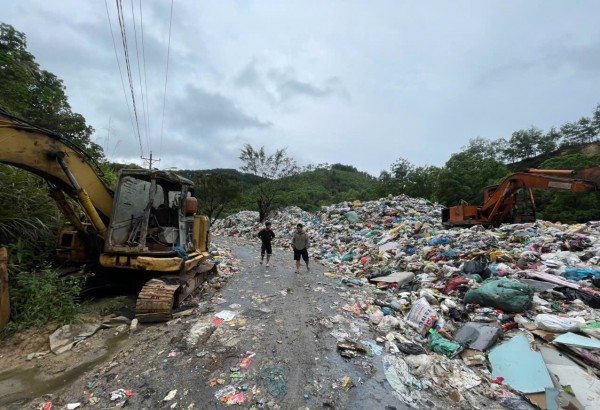 Hơn 70.000 tấn rác tồn đọng tại Nhà máy xử lý rác Bảo Lộc Hơn 70.000 tấn rác tồn đọng tại Nhà máy xử lý rác Bảo Lộc