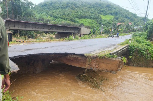 Khánh Hòa: Ngập lụt từ miền núi đến đồng bằng Khánh Hòa: Ngập lụt từ miền núi đến đồng bằng