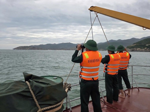 Khánh Hòa: Tàu cá bị chìm trên đường tránh bão số 15, 3 ngư dân mất tích