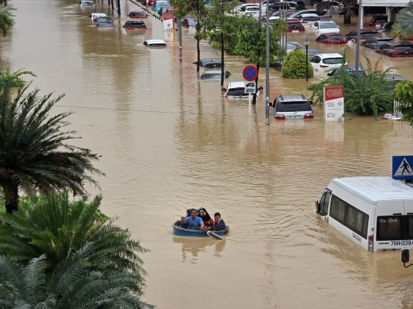 Khánh Hòa hỗ trợ 60 triệu đồng/hộ bị sập nhà