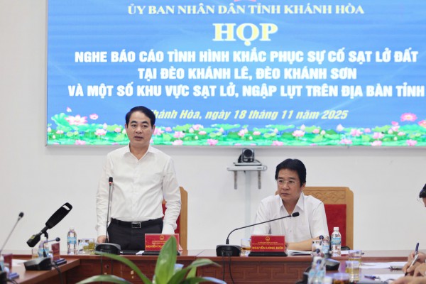 Khánh Hòa sạt lở, ngập lụt khắp nơi, Bí thư Tỉnh ủy triệu tập họp khẩn Khánh Hòa sạt lở, ngập lụt khắp nơi, Bí thư Tỉnh ủy triệu tập họp khẩn