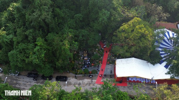 Khánh thành công trình tôn tạo Di tích quốc gia đặc biệt Hang Tám Cô