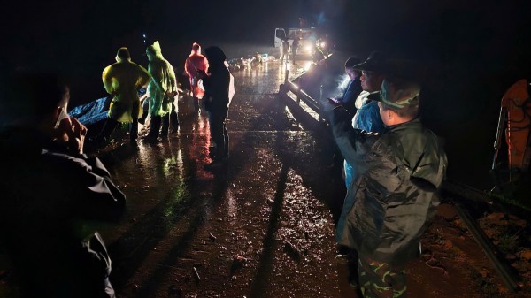 Lâm Đồng di dời khẩn cấp gần 100 hộ dân trước nguy cơ vỡ đập hồ Cay An