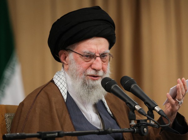 Lãnh tụ tối cao Iran nêu điều kiện hợp tác với Mỹ