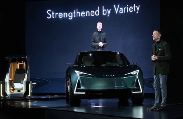 Lexus khuấy động triển lãm Japan Mobility Show 2025 bằng loạt xe concept mới