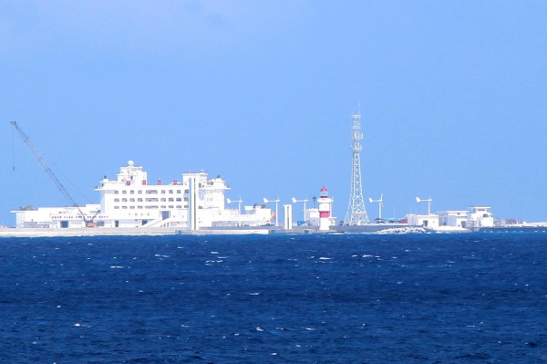 Lịch sử bị bóp méo, luật pháp bị bẻ cong