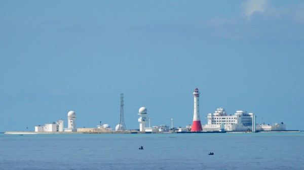 Lịch sử bị bóp méo, luật pháp bị bẻ cong