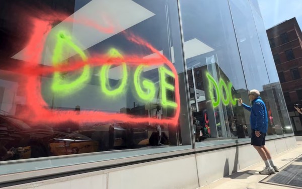 Mỹ âm thầm giải thể Ban hiệu quả chính phủ?