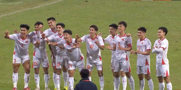 Nóng: Bùi Vĩ Hào tái xuất, Minh Phúc giúp U.23 Việt Nam thắng ngoạn mục U.23 Trung Quốc Nóng: Bùi Vĩ Hào tái xuất, Minh Phúc giúp U.23 Việt Nam thắng ngoạn mục U.23 Trung Quốc