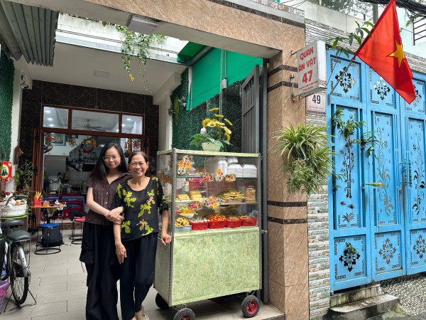 Quán ăn 'huyền thoại' ở TP.HCM sắp đóng cửa: Tạm biệt bà chủ đọc rap tính tiền