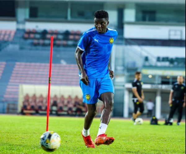 Sao nhập tịch Malaysia vội vã rời đội tuyển trong bí ẩn: FAM lại sợ bị FIFA phạt?