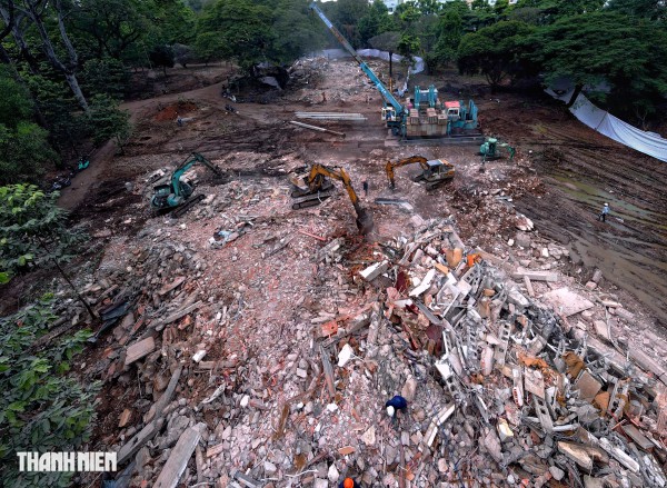 TP.HCM tháo dỡ 3 biệt thự trong khu đất số 1 Lý Thái Tổ TP.HCM tháo dỡ 3 biệt thự trong khu đất số 1 Lý Thái Tổ