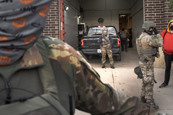 Thẩm phán Mỹ ra lệnh thả hàng trăm người nhập cư không giấy tờ