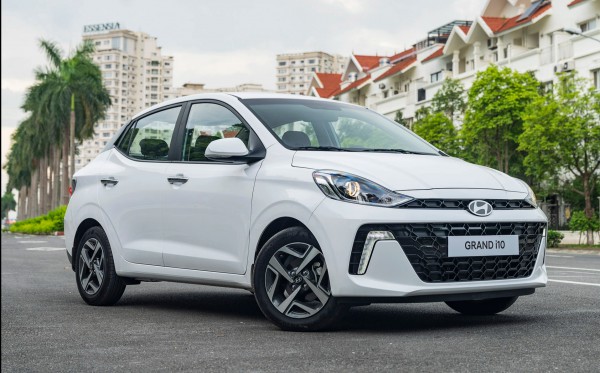 Tiêu thụ ô tô máy xăng giá rẻ tăng trưởng, người Việt chuộng Hyundai Grand i10