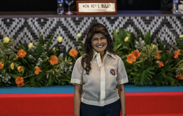 Tổng thống Philippines từ chối bình luận cáo buộc 'nghiện ma túy' từ chị ruột