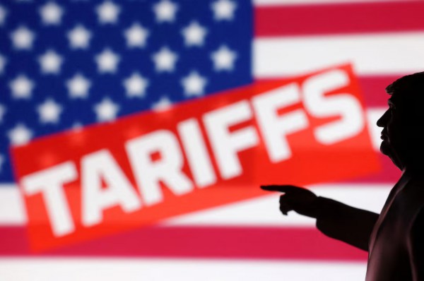 Tổng thống Trump giảm thuế nhập khẩu nhiều mặt hàng Tổng thống Trump giảm thuế nhập khẩu nhiều mặt hàng