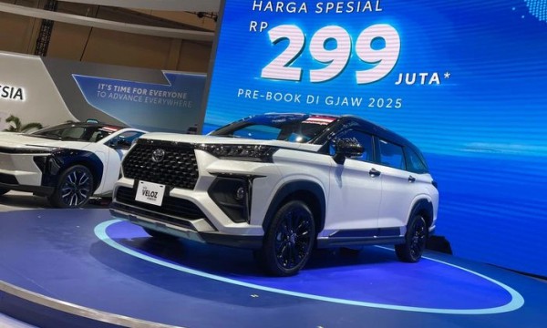 Toyota Veloz Cross có bản hybrid giá từ 472 triệu đồng, chờ ngày về Việt Nam