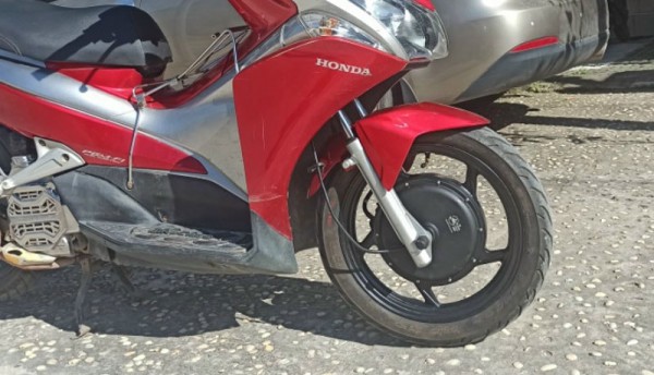 Trào lưu “độ hybrid” xe máy đang diễn ra tự phát Trào lưu “độ hybrid” xe máy đang diễn ra tự phát