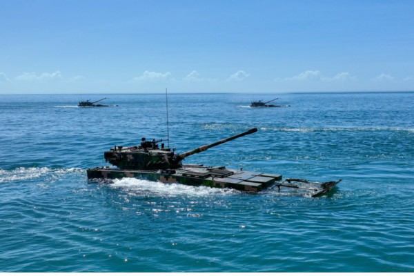 Ủy ban quốc hội Mỹ đánh giá Trung Quốc có thể phong tỏa Đài Loan 'trong vài giờ'