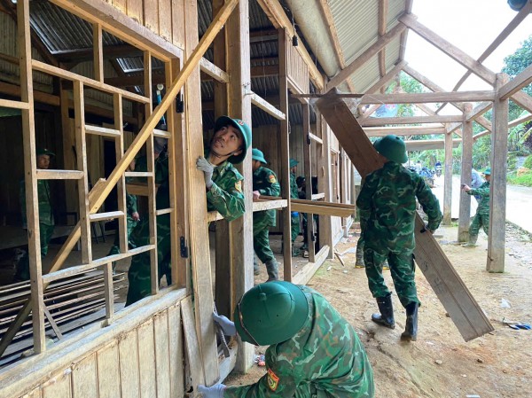 Xã vùng cao Đà Nẵng di dời khẩn cấp nhiều hộ dân vì sạt lở bủa vây