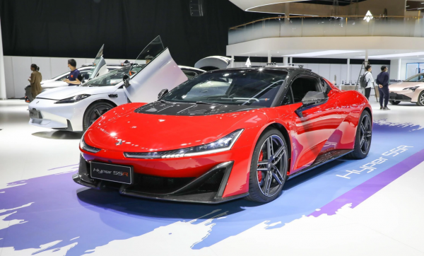 Xe điện Trung Quốc áp đảo danh sách ô tô tăng tốc nhanh nhất thế giới