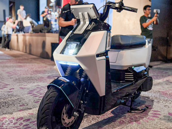 Xe máy hybrid siêu tiết kiệm xăng, 1 lít di chuyển gần 100 km Xe máy hybrid siêu tiết kiệm xăng, 1 lít di chuyển gần 100 km